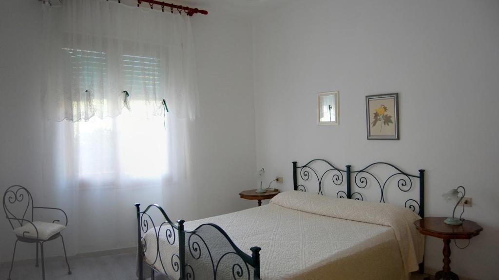 Andrea E Valentina Bed and Breakfast S'archittu Cuglieri Δωμάτιο φωτογραφία
