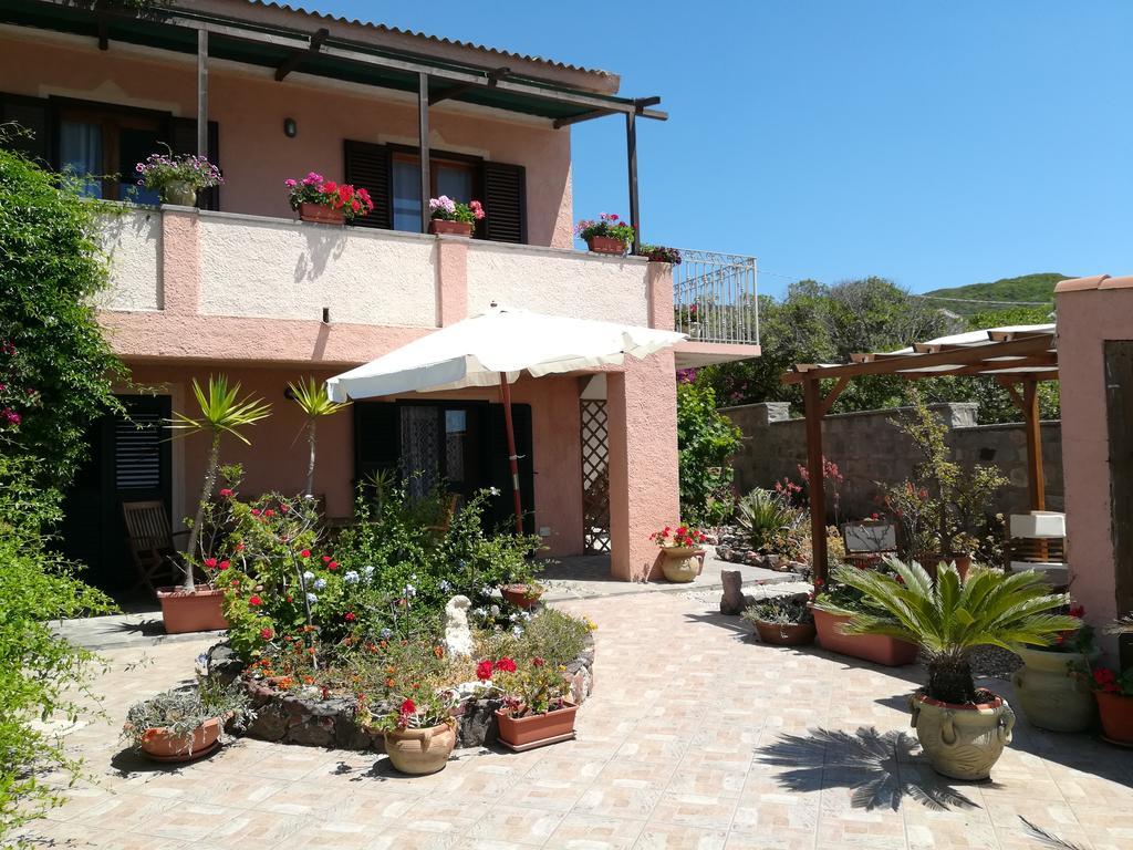Andrea E Valentina Bed and Breakfast S'archittu Cuglieri Εξωτερικό φωτογραφία